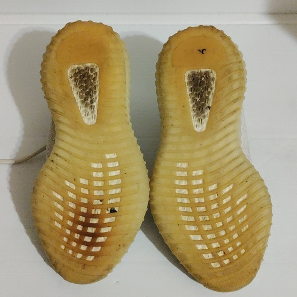 Off white Adidas Yeezy Boost main image 4